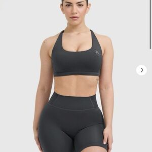 Timeless square neck sports bra